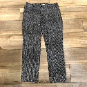Banana Republic Patterned Pants Comfortable Stretchy Black & White Size 8 EUC